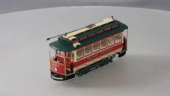Bachmann 25127 On30 Closed Christmas Street Car -Bachmann Store 20190531 085829 C1 Trainz 4254478 03