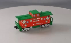 RMT 96950 O Christmas Caboose With Operating Marker Lights 19 RMT 96950 O Christmas Caboose With Operating Marker Lights -Bachmann Store 20201002 074551 C1 Trainz 4539276 04