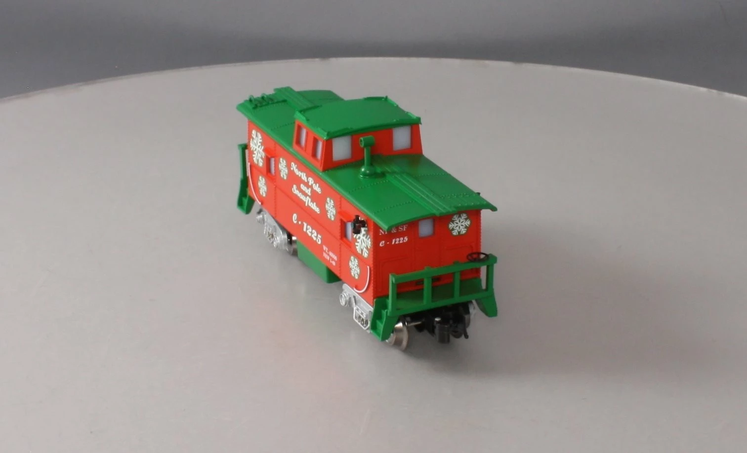 RMT 96950 O Christmas Caboose With Operating Marker Lights 10 RMT 96950 O Christmas Caboose With Operating Marker Lights - Image 8