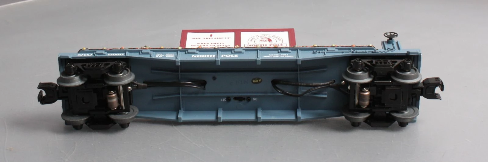 MTH 30-76681 O North Pole Flatcar With Lighted Christmas Trees 12 MTH 30-76681 O North Pole Flatcar With Lighted Christmas Trees - Image 10