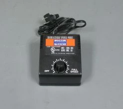 Lionel 6-21945 O Gauge Christmas Trolley EX/Box 18 Lionel 6-21945 O Gauge Christmas Trolley EX/Box -Bachmann Store 20230502 103156 C9 Trainz 5239662 005