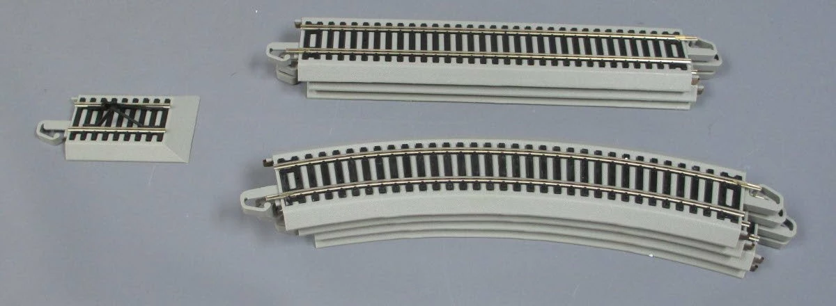 Bachmann 25009 On30 Christmas Village Street Car Set EX/Box 5 Bachmann 25009 On30 Christmas Village Street Car Set EX/Box - Image 3