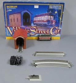 Bachmann 25009 On30 Christmas Village Street Car Set EX/Box