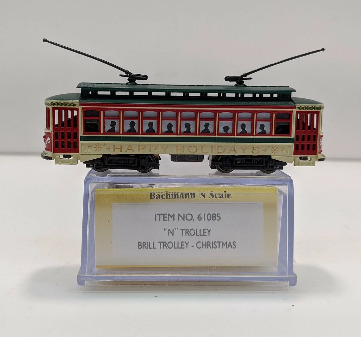 Bachmann 61085 N Christmas Brill Trolley LN/Box 3 Bachmann 61085 N Christmas Brill Trolley LN/Box