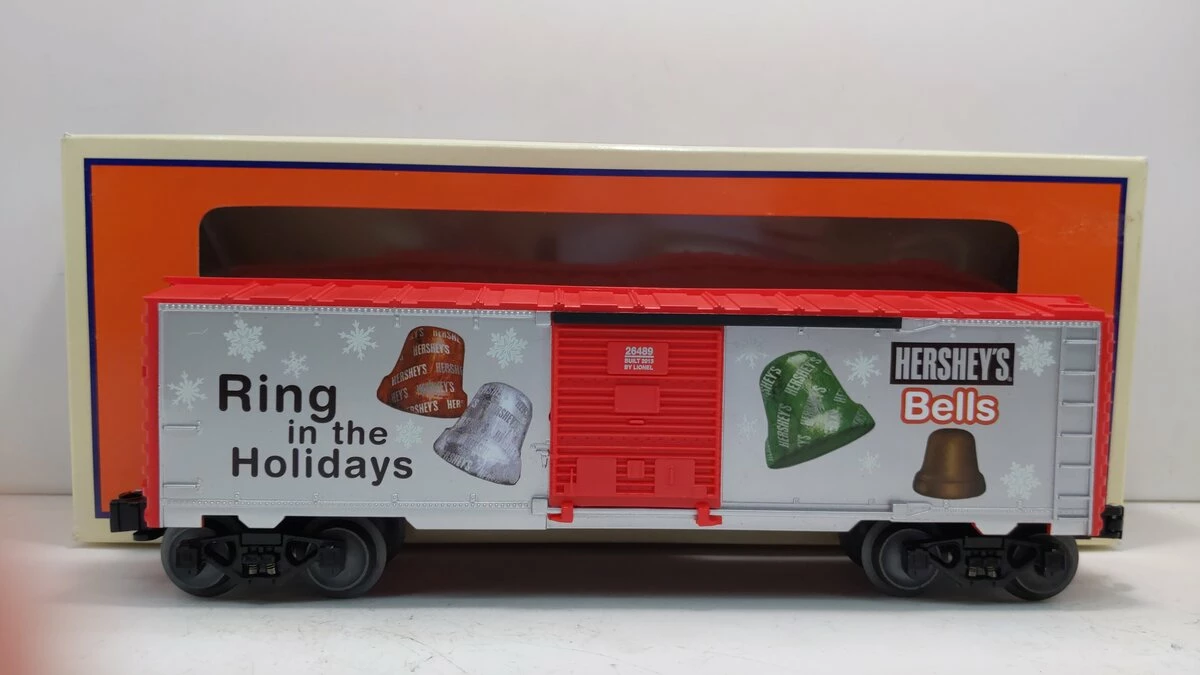 Lionel 6-26489 O Hershey’s Christmas Bells Boxcar 4 Lionel 6-26489 O Hershey’s Christmas Bells Boxcar - Image 2